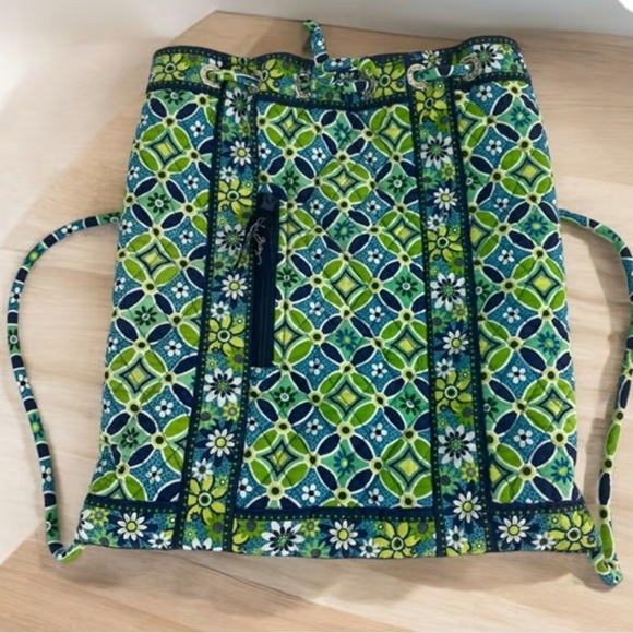 VERA BRADLEY Daisy Floral Quilt Drawstring Backpack Bag main image 5